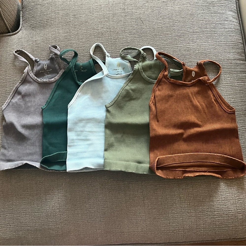 Happiness runs tank top bundle